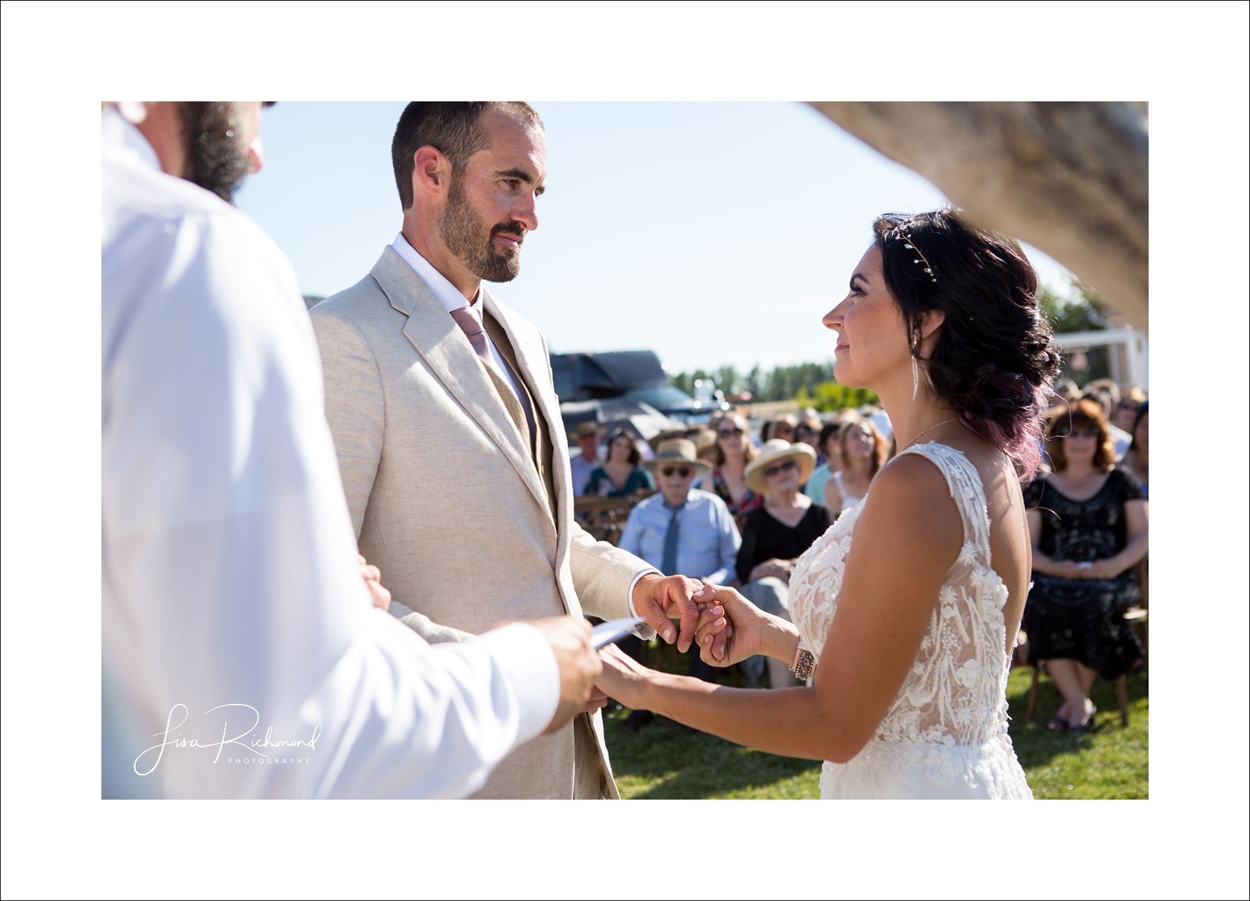 Tim and Amy &#8211; a wedding FULL of heart!