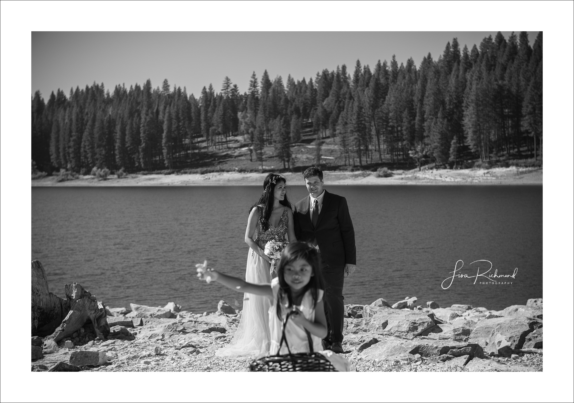 Jamie and Josh get married at Jenkinson Lake