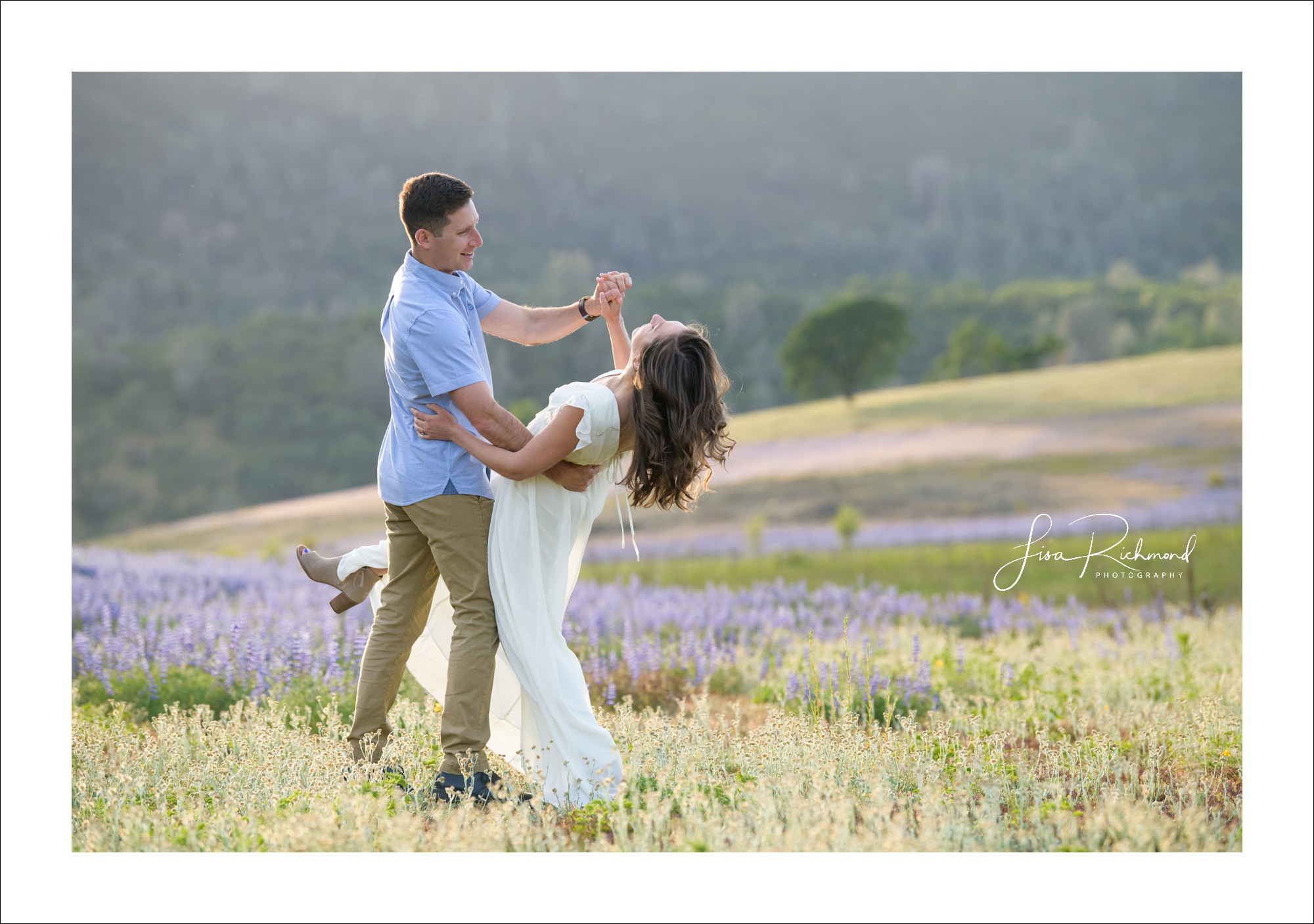 Alyse and Ryan &#8211; Super bloom engagement