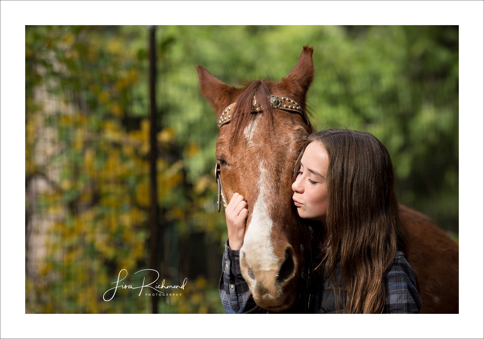 Madison, Hailey, 2 horses and a monkey