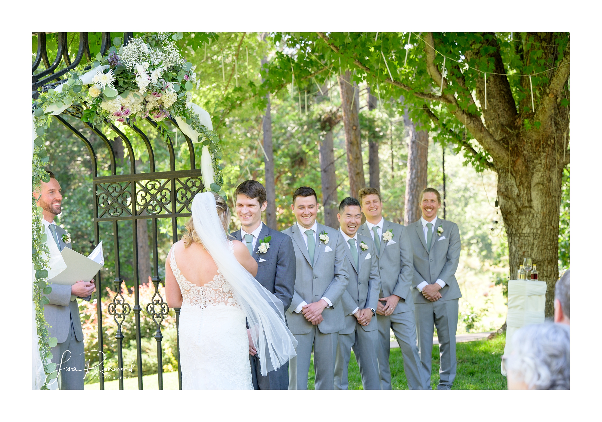 Lindsey and Adam <br> Silverthorn Meadows, Camino