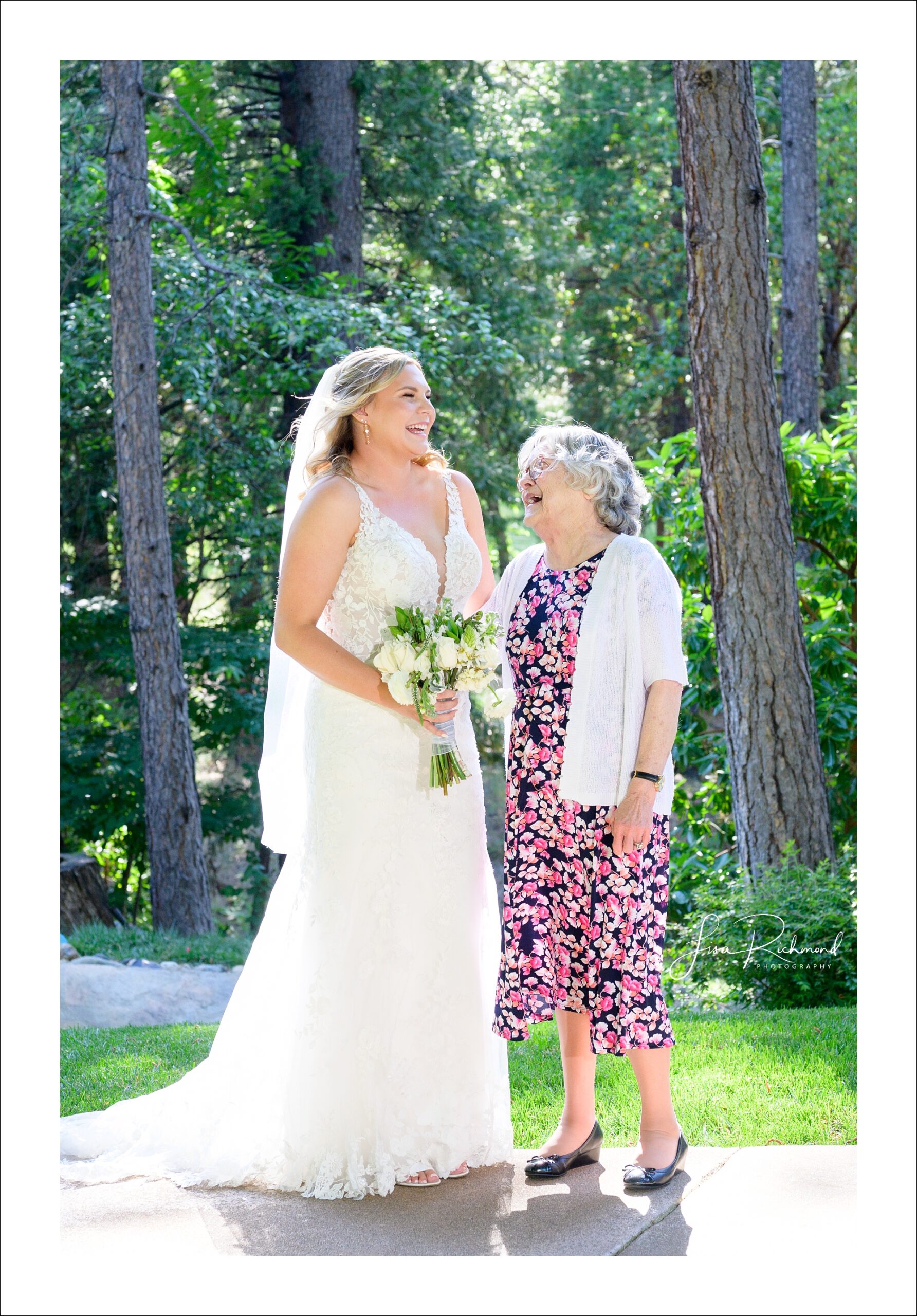 Lindsey and Adam <br> Silverthorn Meadows, Camino