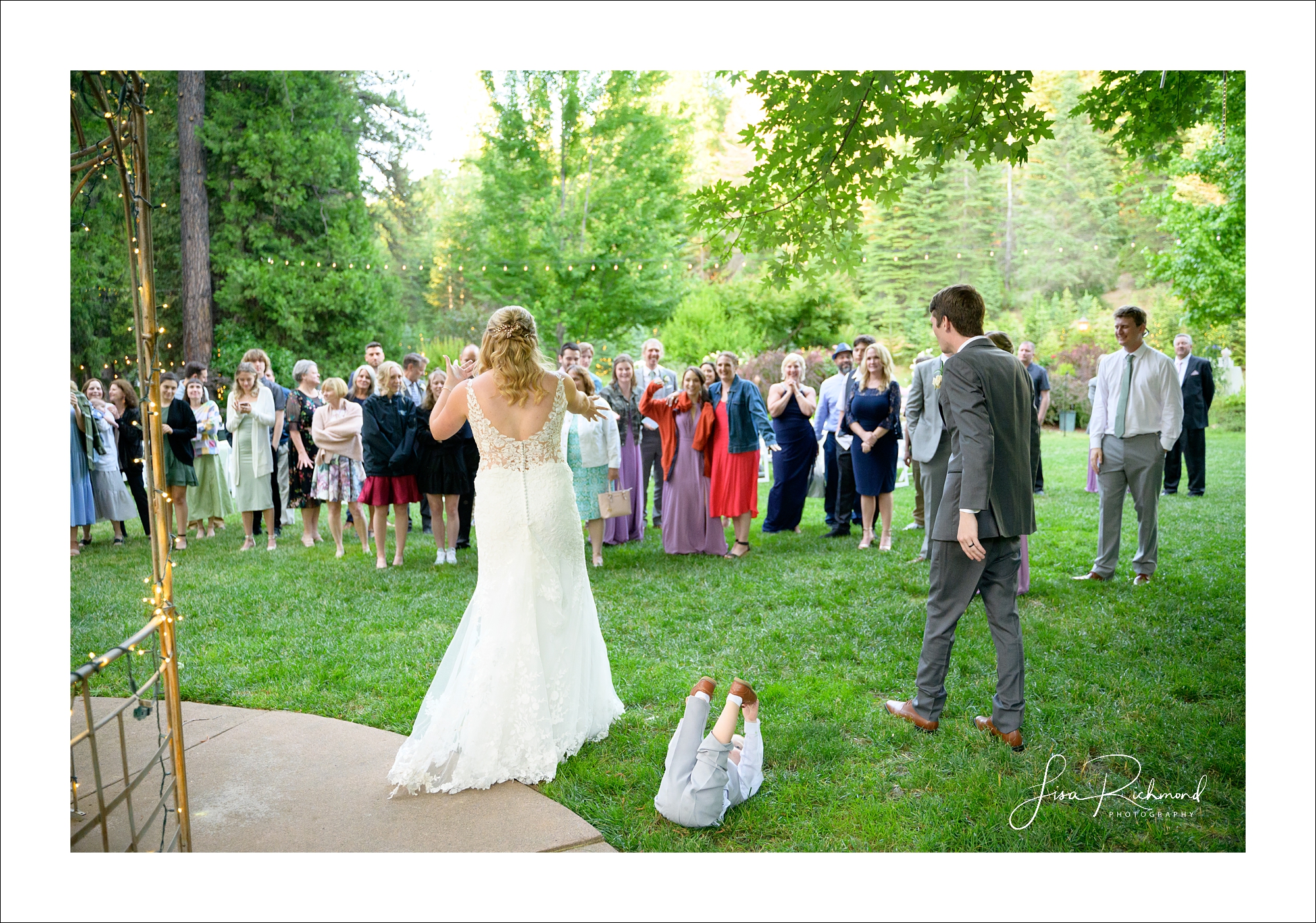 Lindsey and Adam <br> Silverthorn Meadows, Camino