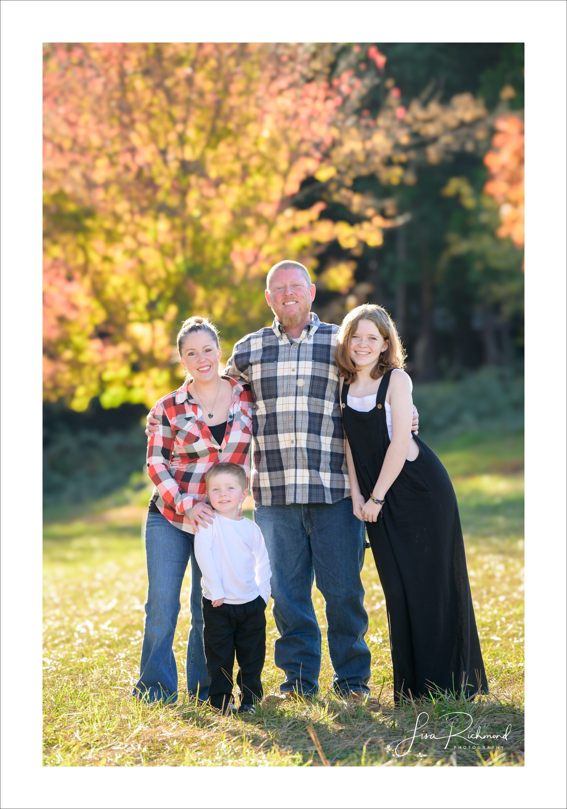The Newton Family arrives in the foothills · Lisa Richmond Photography Blog