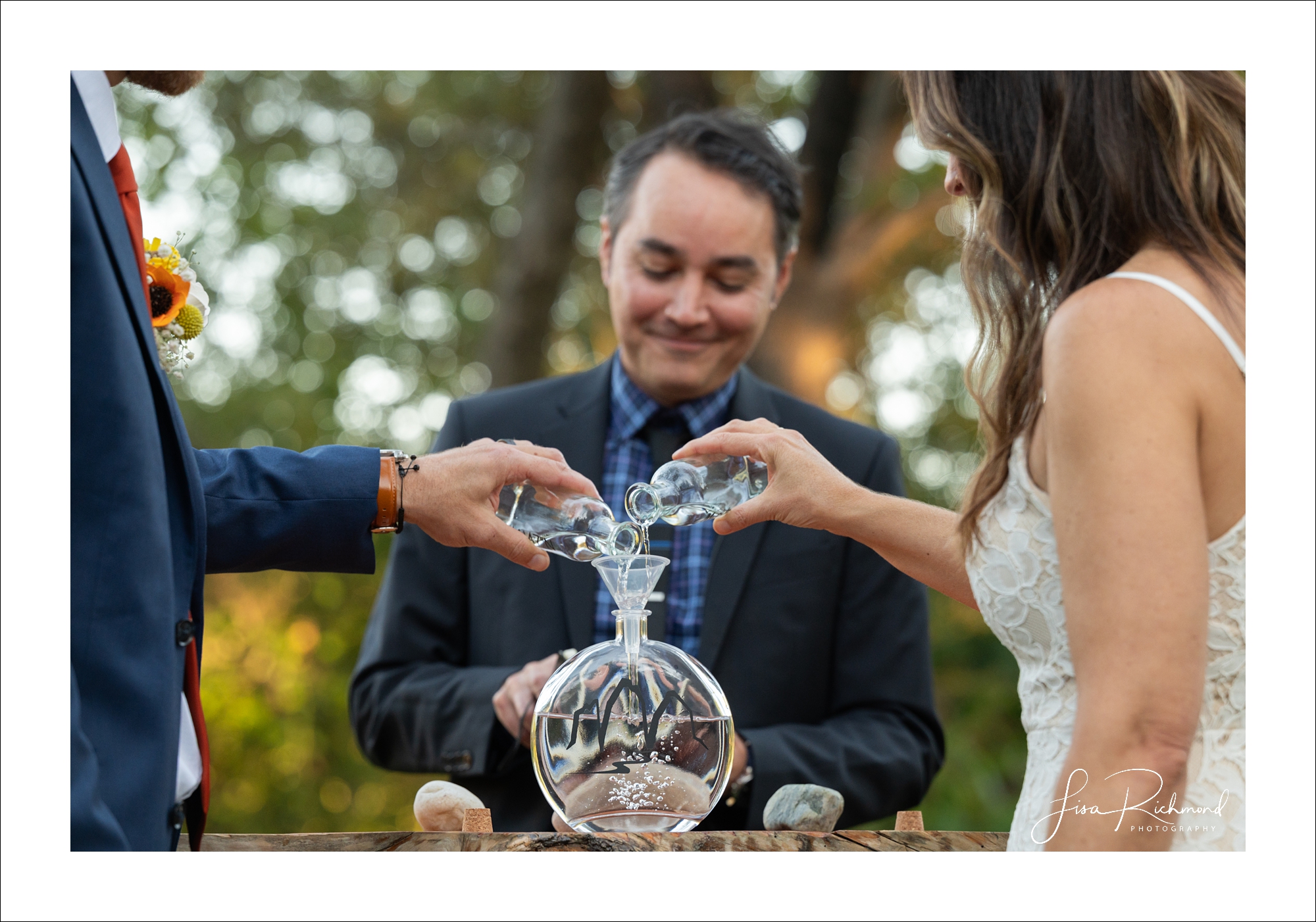 Mel &#038; Brennen — Underwater promises to a riverside celebrations