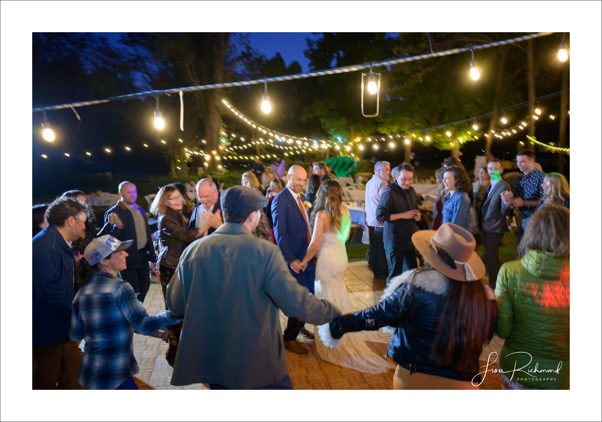 Mel &#038; Brennen — Underwater promises to a riverside celebrations