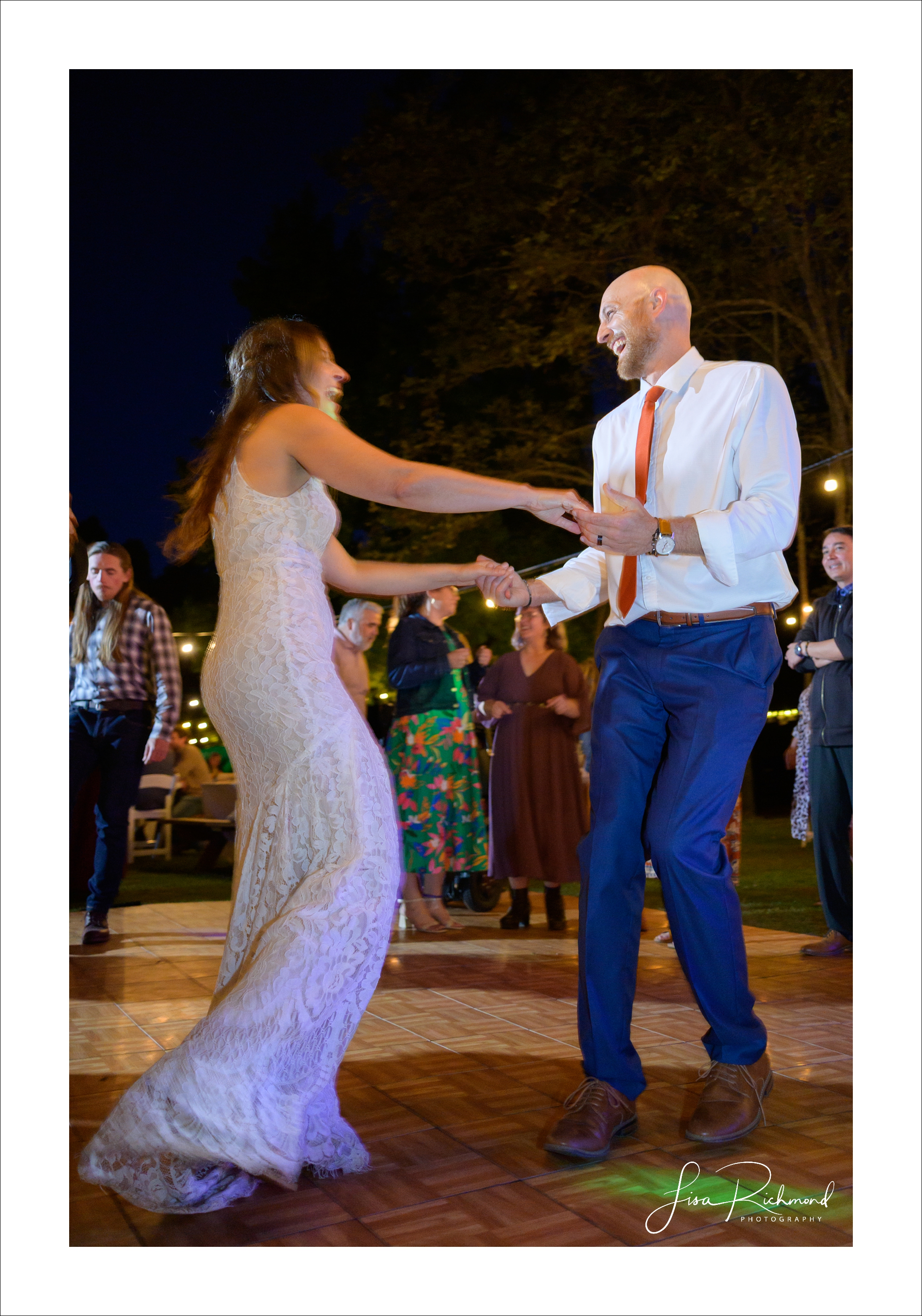 Mel &#038; Brennen — Underwater promises to a riverside celebrations